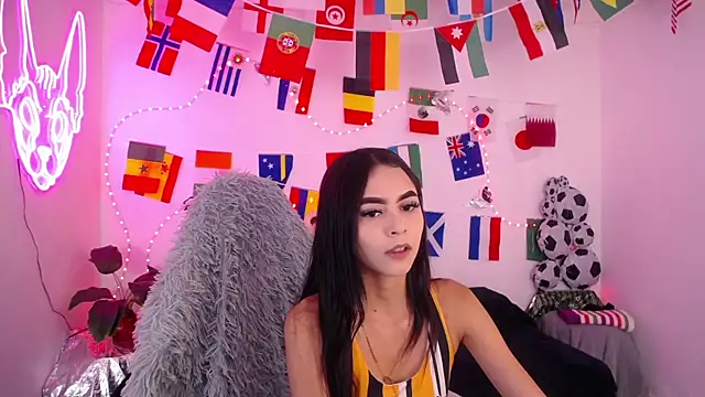 Sofia tgn online show from July 4, 6:14 pm