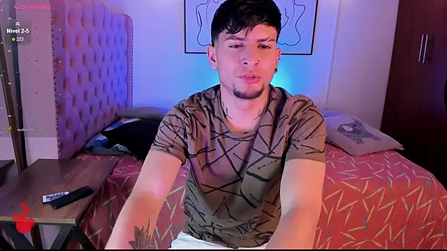 vaalentiino online show from February 8, 1:20 am