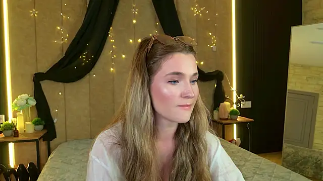 Snapshot of Lina_Sinerz chatting on June 10, 3:22 pm Lina Sinerz online show from June 10, 3:22 pm