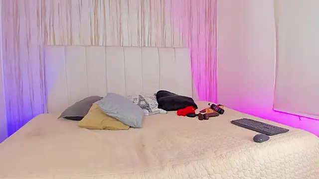 EdnaJara online show from March 8, 4:22 pm