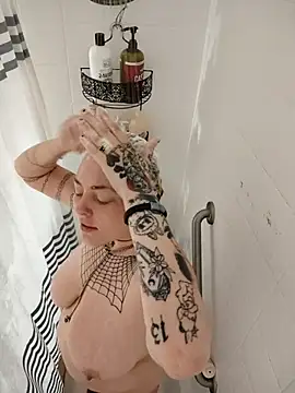 SpiderRose online show from March 2, 4:14 pm