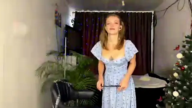 Miss Monroe online show from December 20, 8:43 am