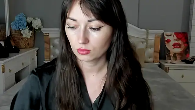 RosiAlina online show from February 4, 9:15 am