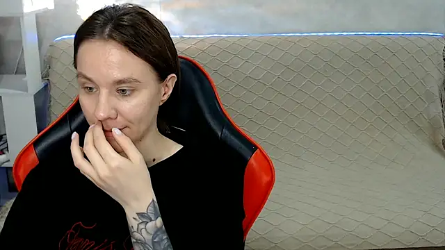 MiaBun1 online show from January 17, 3:00 am