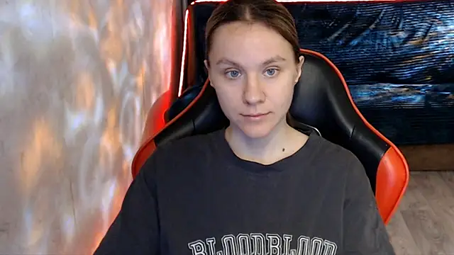 MiaBun1 online show from June 2, 2:57 am