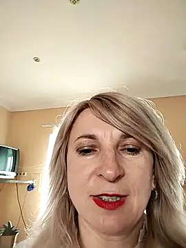 AhlyssaLove1155 online show from May 12, 9:17 am