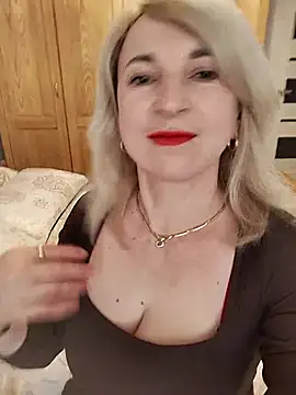 AhlyssaLove1155 online show from May 16, 3:55 pm