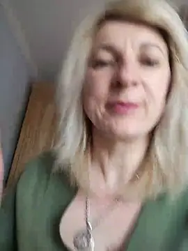 AhlyssaLove1155 online show from May 28, 3:42 pm