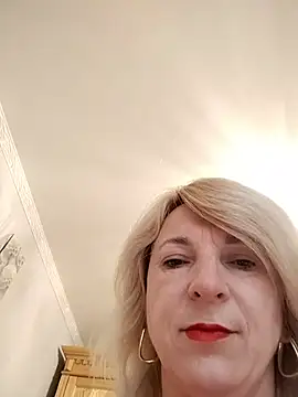 AhlyssaLove1155 online show from June 29, 2:40 am