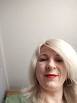 AhlyssaLove1155 online show from July 15, 2:55 pm