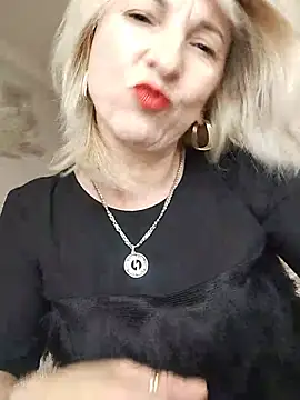 AhlyssaLove1155 online show from July 22, 3:26 pm