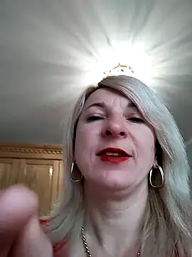 AhlyssaLove1155 online show from July 25, 5:05 am
