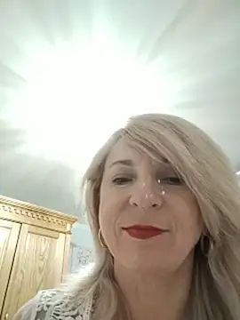 AhlyssaLove1155 online show from July 28, 7:39 pm