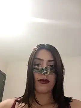 Snapshot of Sude52 chatting on December 15, 11:53 pm Sude52 online show from December 15, 11:53 pm