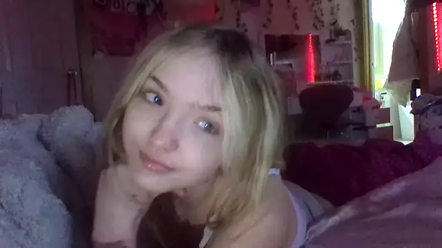 Snapshot of sabrinasss_ chatting on January 6, 9:50 pm sabrinasss online show from January 6, 9:50 pm