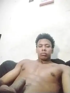 Snapshot of latinboi_sexy chatting on December 15, 3:27 pm latinboi sexy online show from December 15, 3:27 pm