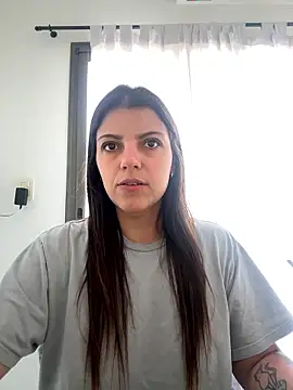 lililovexx online show from January 18, 2:10 pm