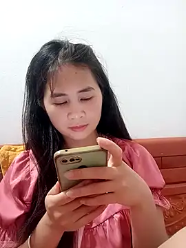 Him MountainGirl online show from May 1, 1:59 pm