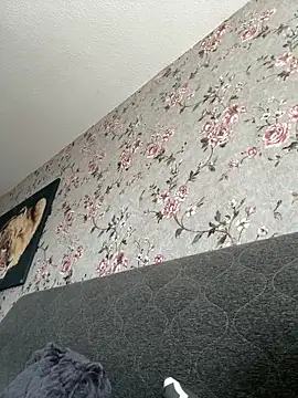 Snapshot of Alexmarcov chatting on April 2, 12:03 pm Alexmarcov online show from April 2, 12:03 pm