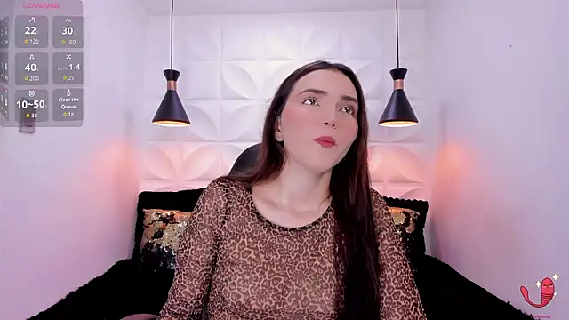 valeriecute18 online show from March 6, 7:10 pm