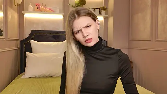 Vivien Hans online show from February 8, 8:34 pm