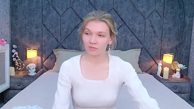 Snapshot of Vivien_Hans chatting on May 23, 8:35 pm Vivien Hans online show from May 23, 8:35 pm