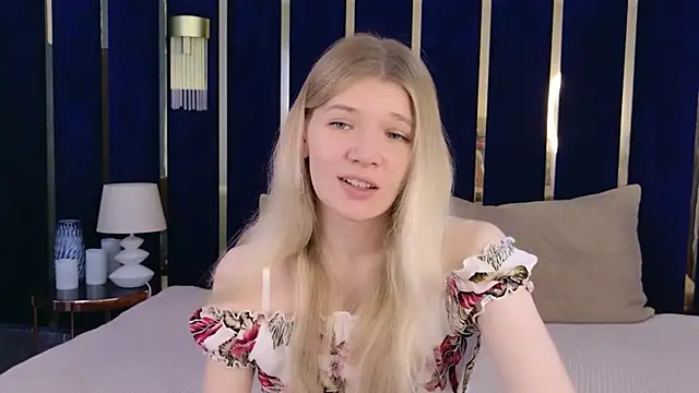 Snapshot of Vivien_Hans chatting on May 24, 3:50 pm Vivien Hans online show from May 24, 3:50 pm