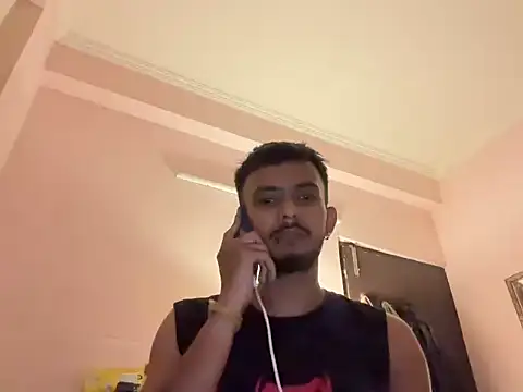 Snapshot of CutieDickBoiii chatting on June 6, 9:25 am CutieDickBoiii online show from June 6, 9:25 am