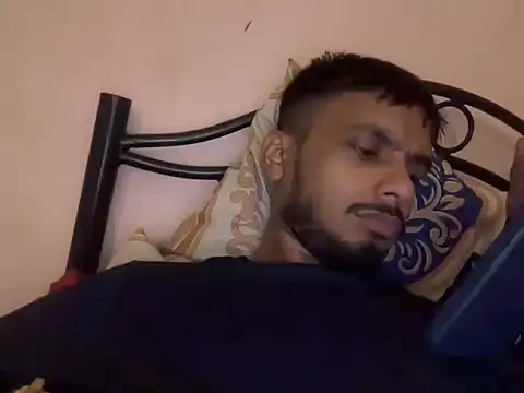 Snapshot of CutieDickBoiii chatting on June 13, 9:40 am CutieDickBoiii online show from June 13, 9:40 am