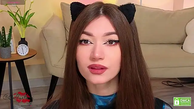 oliviaah  online show from May 1, 2:21 pm