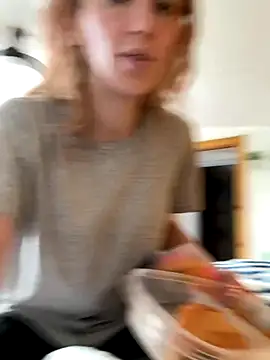 Snapshot of CelestialRuby chatting on September 27, 3:39 pm CelestialRuby online show from September 27, 3:39 pm