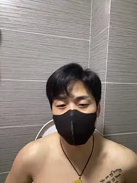 Snapshot of kimze7 chatting on June 5, 8:58 pm kimze7 online show from June 5, 8:58 pm