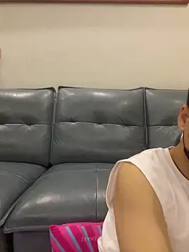 Snapshot of kimze7 chatting on June 7, 2:21 pm kimze7 online show from June 7, 2:21 pm