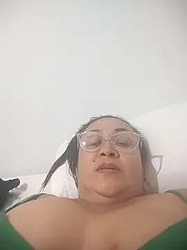 Nini Love  online show from February 3, 6:22 am