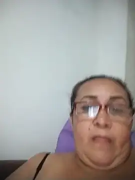 Nini Love  online show from April 25, 4:26 am