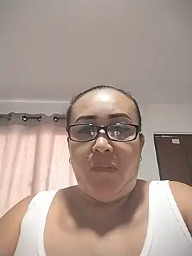 Nini Love  online show from June 4, 2:01 pm