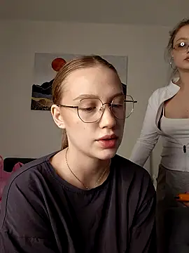 findwayout online show from April 24, 1:13 pm