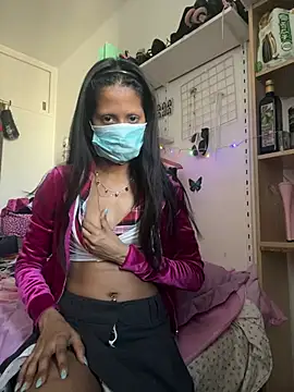 ebonyBarbie18 online show from March 13, 10:22 am