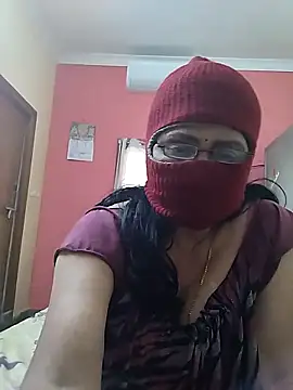 Snapshot of Bindhu_30 chatting on December 22, 4:53 am Bindhu 30 online show from December 22, 4:53 am