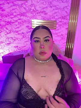 Snapshot of Mia_Carters chatting on April 2, 12:08 am Mia Carters online show from April 2, 12:08 am
