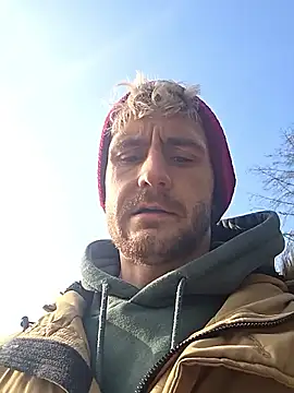 Dejvvvv95 online show from March 8, 9:35 am