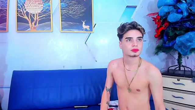 Alex jeins at online show from December 19, 3:57 am