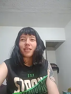 Snapshot of Angeline__Thompson chatting on December 14, 2:06 am Angeline Thompson online show from December 14, 2:06 am