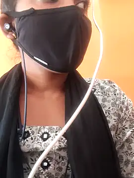 Snapshot of vivi_sexe chatting on February 9, 9:35 am vivi sexe online show from February 9, 9:35 am
