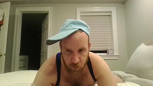 Snapshot of BeefyNcloudy chatting on January 9, 3:09 am BeefyNcloudy online show from January 9, 3:09 am