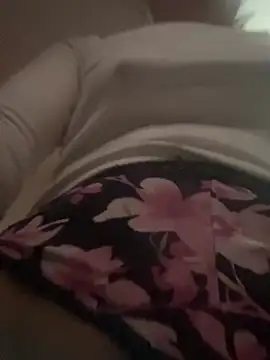 Snapshot of Bellaa25 chatting on March 28, 11:59 pm Bellaa25 online show from March 28, 11:59 pm