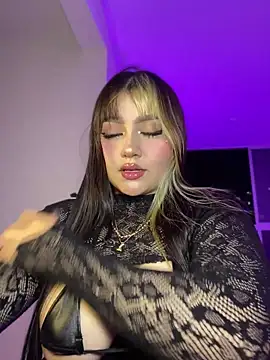Snapshot of Daniela_ruizz chatting on June 10, 2:12 am Daniela ruizz online show from June 10, 2:12 am