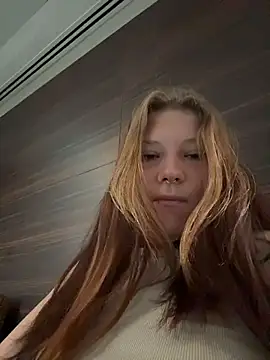 FionaMurr online show from March 13, 1:23 am