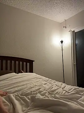 Lenaravenswood online show from February 9, 5:00 am