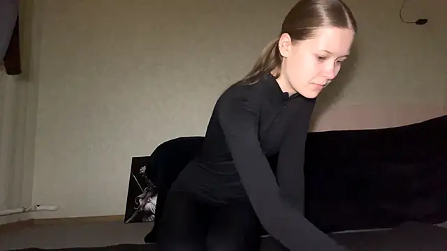 ZaidaSchwarten online show from February 16, 5:14 am